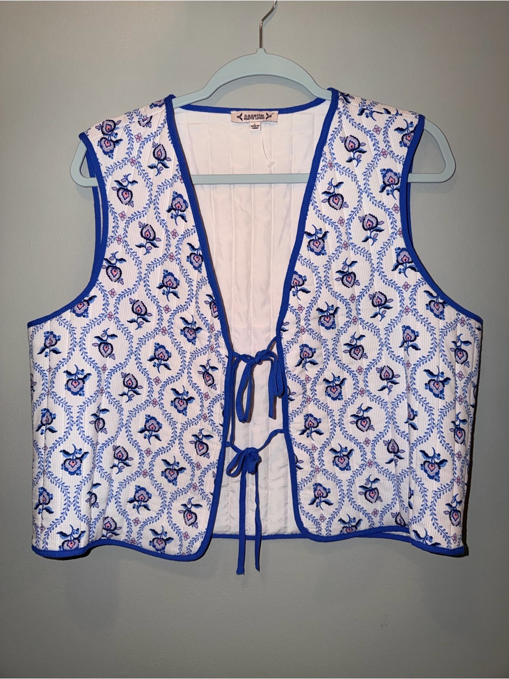 Nanette Lepore size XS Quilted Floral Tie Front Vest Coastal Grandma Cottagecore